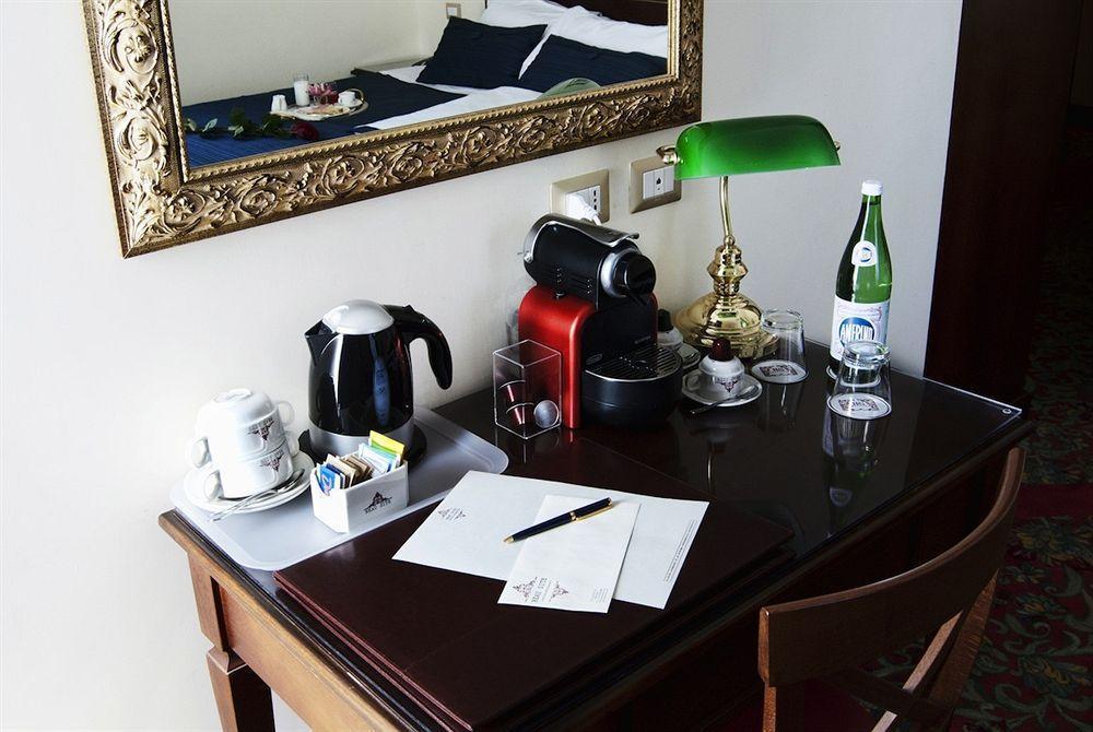 ホテル Beau Site - Antica Residenza ローマ エクステリア 写真